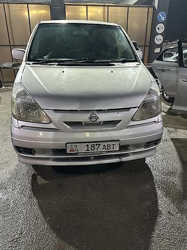 Nissan Serena: 2001 г., 2 л, Минивэн