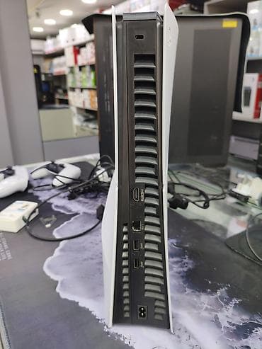 sound card: Игровая консоль Sony PlayStation 5 (версия с дисководом), диск UFC 5 — 4