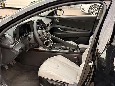 9800: Hyundai Avante: 2020 г., Механика, Бензин — 4