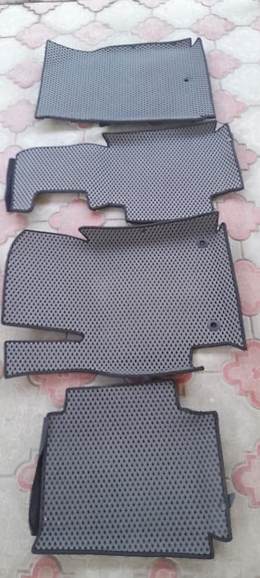 Скупка катализаторов: Полики Для салона Hyundai, цвет - Серый, Б/у, Самовывоз — 1