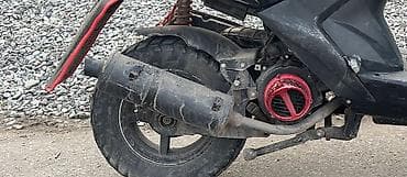 Мотороллеры муравей: Скутер/мопед, задняя часть и привод: - Двигатель воздушного охлаждения — 1