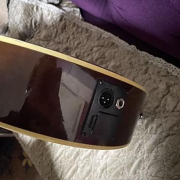 Китептер жана журналдар: Электроакустическая гитара Washburn с вырезом (cutaway) — 3