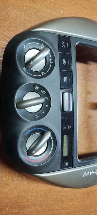 rav: Rav 4, 2eпоколение, блок управления климат контролем, правый руль — 1