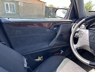 авто в такси: Mercedes-Benz E-Class: 2001 г., 2.7 л, Автомат, Дизель, Универсал — 9