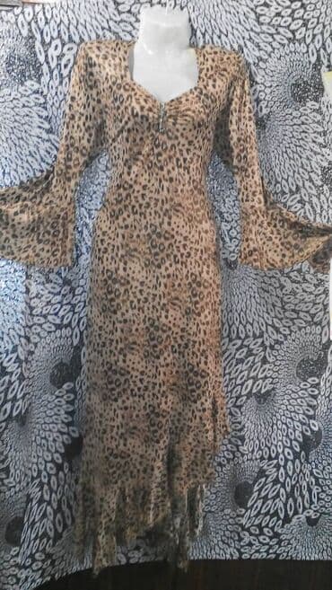 прокат вечерних платьев больших размеров: Продаю очень красивое, вечернее платье нос гипюровой накидкой. Размер — 17