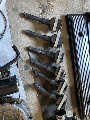 авенсис капот: Набор автозапчастей для рядного бензинового мотора (6 цилиндров). В — 2