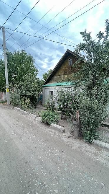 Продаю : Пол дома с участком 2,5 сотки - район Тоголок Молдо/БЧК lalafo.kg да Продаю : Пол дома с участком 2,5 сотки - район Тоголок Молдо/БЧК
