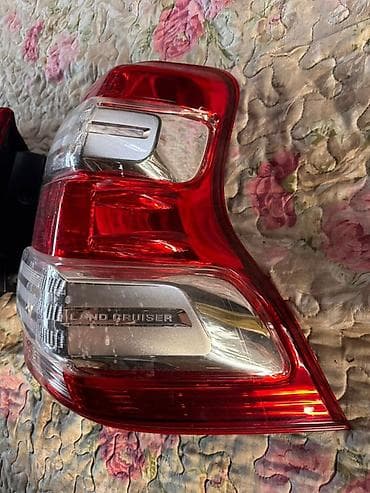 prius 30: Комплект стоп-сигналов Toyota Оригинал, Япония — 1