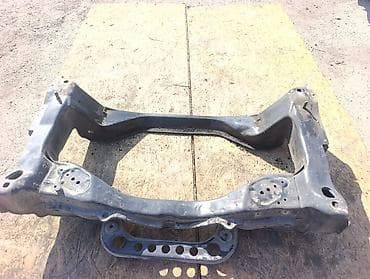 клима: Продается Передний балка От Марки Мерседес Бенц W210 E class — 1