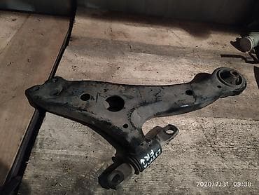 suzuki samurai: Toyota Estima New Нижний рычаг, Тойота Эстима Нью нижний рычаг — 1