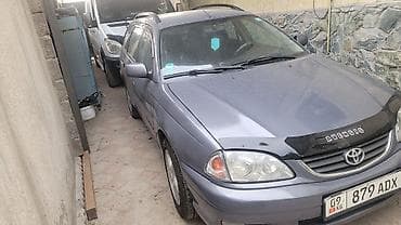 Toyota Avensis: 2002 г., 1.8 л, Кол менен иштөөчү, Бензин, Универсал — 2