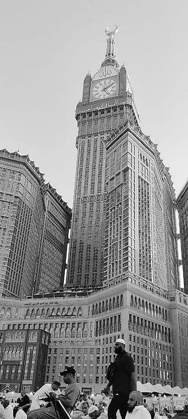 лава лампа: Авторская фотография башни с часами в комплексе Abraj Al Bait (Мекка) — 3