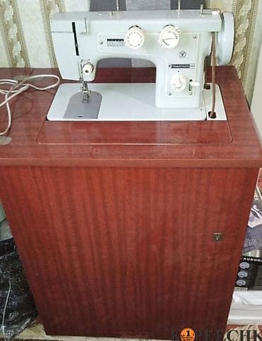 Продам: швейная машинка Чайка 142м