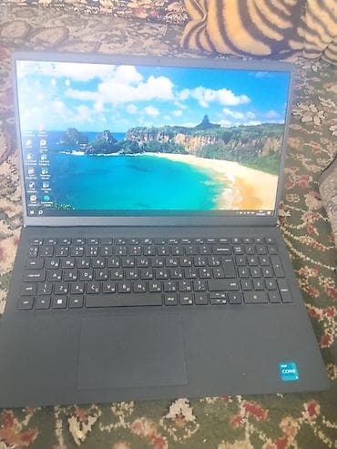 dell i3: Ноутбук Dell Inspiron 3520 + комплект аксессуаров Характеристики: - — 3