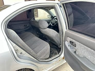 продам кару: Hyundai Elantra: 2001 г., 1.6 л, Автомат, Бензин, Седан — 8