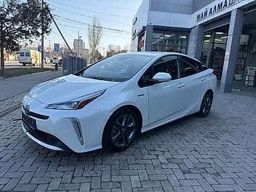 тесла машына: Toyota Prius: 2019 г., 1.8 л, Вариатор, Гибрид, Хэтчбэк — 2