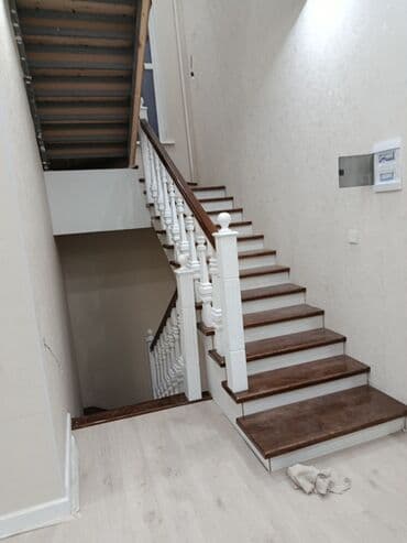 Дизайн, проектирование: Деревянная лестница Для дома, Форма лестницы: П-образная — 19