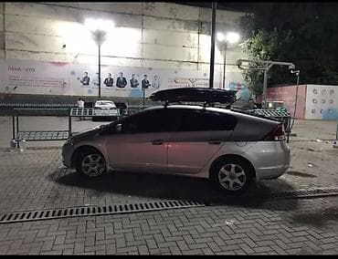 Продажа авто: Honda Insight: 2009 г., 1.5 л, Вариатор, Гибрид, Хэтчбэк — 3