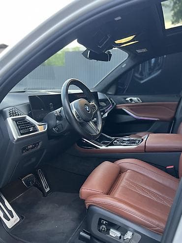 камера 360 авто: BMW X7: 2022 г., 3 л, Типтроник, Гибрид, Внедорожник — 8