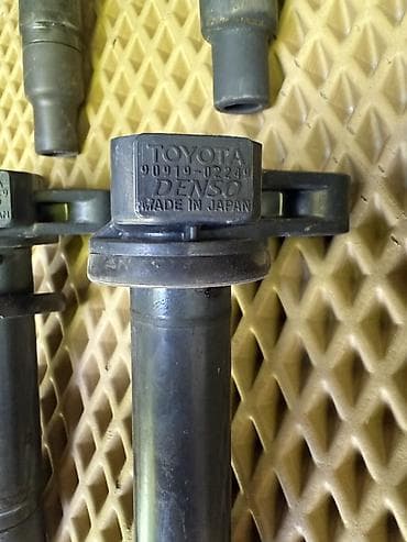 искры нет: Катушка зажигания Toyota Б/у, Оригинал, Япония — 2
