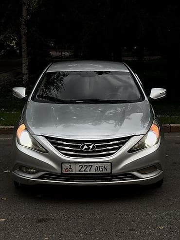 Транспорт: Hyundai Sonata: 2012 г., 2 л, Автомат, Бензин, Седан — 2