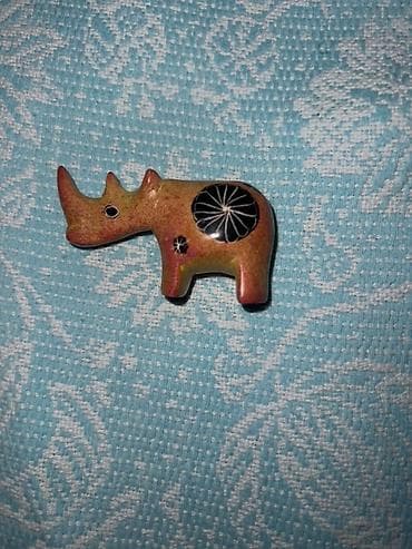 скульптуры: Миниатюрная фигурка носорога из керамики/камня, ручная роспись. Для — 2