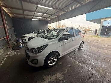 продаю спарк: Chevrolet Spark: 2018 г., Автомат, Хэтчбэк — 2