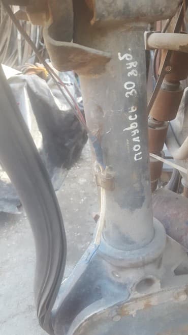 средний кузов двух скат: Cherokee laredo задний мост 41.10 2001 год бензин — 2