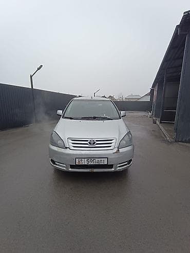 Toyota: Toyota Ipsum: 2002 г., 2.4 л, Автомат, Бензин, Минивэн — 2