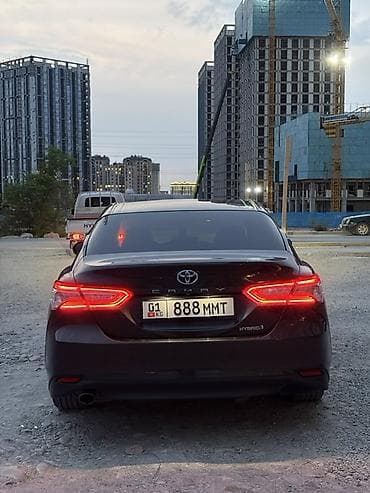 windom 2001: Toyota Camry: 2018 г., 2.5 л, Вариатор, Гибрид, Седан — 2