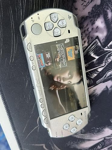 iphone red: Sony PSP-2000 (серебристая) с кастомной прошивкой 6.61 PRO-C2 В — 5