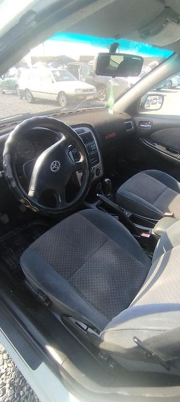 cl 7: Toyota Avensis: 2002 г., 1.8 л, Механика, Бензин, Универсал — 3