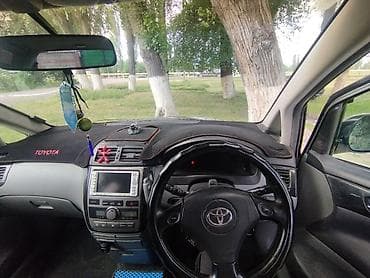lada vaz2107: Toyota Ipsum: 2001 г., 2.4 л, Автомат, Бензин, Минивэн — 10