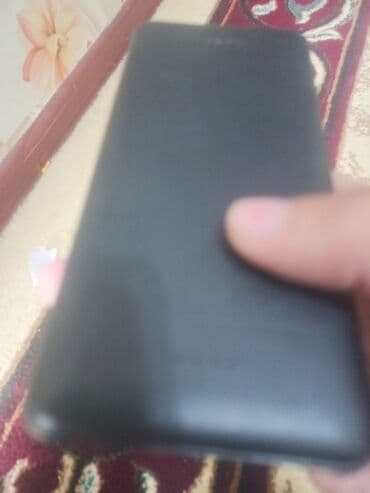 внешний аккумулятор для телефона: Внешний аккумулятор (power bank), компактный и тонкий, в матовом — 3