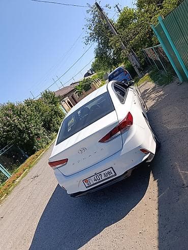 Транспорт: Hyundai Elantra: 2020 г., 2 л, Автомат, Газ, Седан — 5