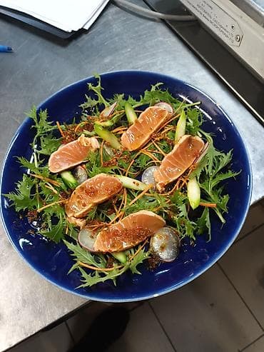 помощник директора: Повар Жарщик. Больше 6 лет опыта — 5