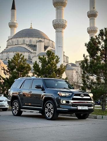 4: Toyota 4Runner: 2020 г., 4 л, Автомат, Бензин, Внедорожник — 2