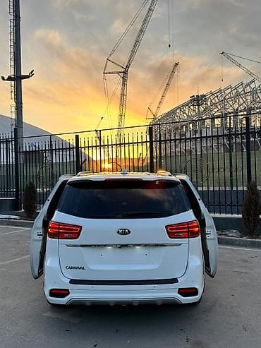 karina e: Kia Carnival: 2019 г., 2.2 л, Дизель, Минивэн — 9