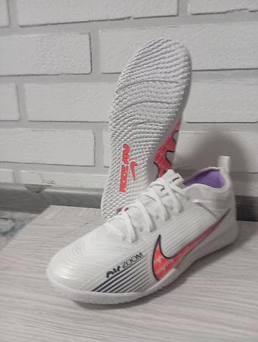 Футзальные кроссовки Nike Air Zoom Новые, брал себе, не подошли по