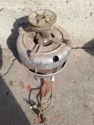 трёхфазный генератор: Элекьродвигатель с блоком регулировкой оборотов.Элетродвигатели — 9