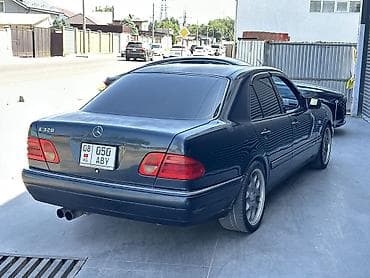 э 2: Mercedes-Benz E-Class: 1999 г., Бензин — 4