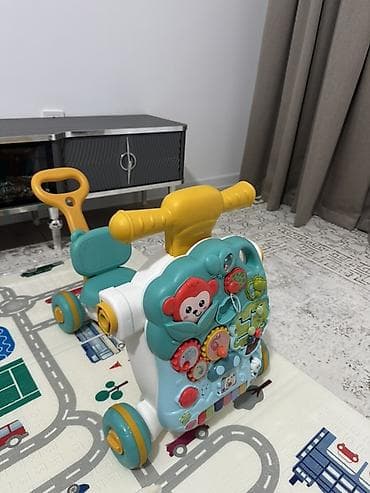 ходунок толкач: Игрушка 2‑в‑1 для малышей: толокар‑каталка и ходунки с развивающей — 1