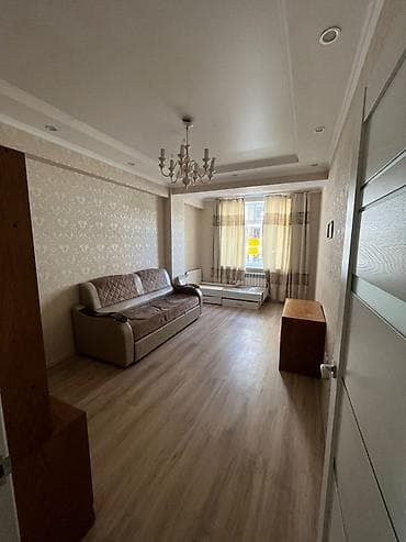Недвижимость: 1 комната, 42 м², Элитка, Кок-Жар ж/м Элитка, 1 этаж, Евроремонт — 1