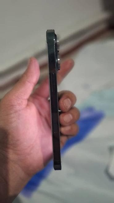 redmi note 11 5g: IPhone 13 Pro, Б/у, 256 ГБ, Black Titanium, Наушники, Зарядное устройство, Защитное стекло, 82 % — 2