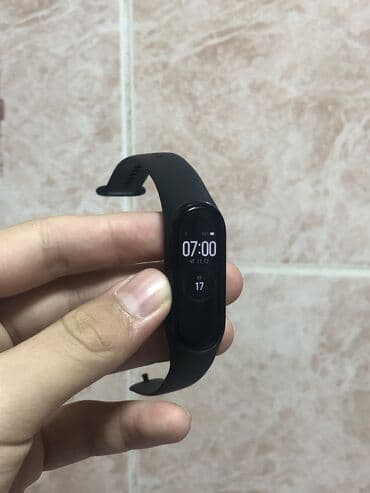 Часы в комлекте зарядка