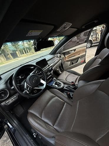 byd e2 2022: Kia K3: 2019 г., 1.6 л, Автомат, Бензин, Седан — 4