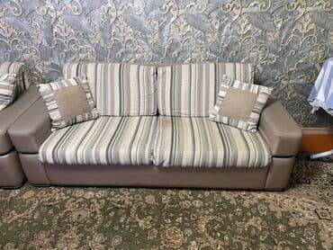 2 х местный раскладной диван: Раскладной диван, Б/у — 2