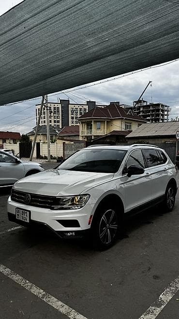Продажа авто: Volkswagen Tiguan: 2019 г., 2 л, Автомат, Бензин, Кроссовер — 1