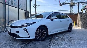 corolla s: Toyota Corolla: 2026 г., 1.8 л, Гибрид, Седан — 3