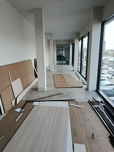 Коммерциялык кыймылсыз мүлктү ижарага берүү: Дүкөн, Соода борборунда, 58 м² Жабдууларсыз, Ремонту менен — 1